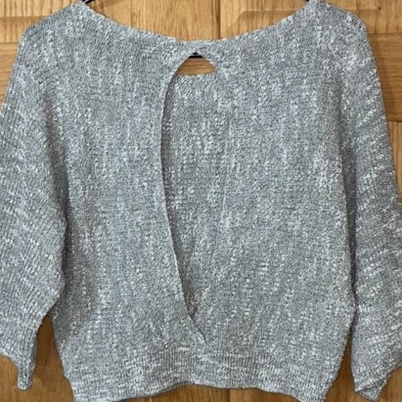 Earthbound Trading Company Gray Cropped Cutout Dolman Sweater NWOT Women's XL - Picture 4 of 7